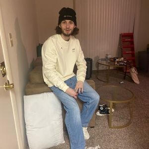 Meet your Posher, Ethan